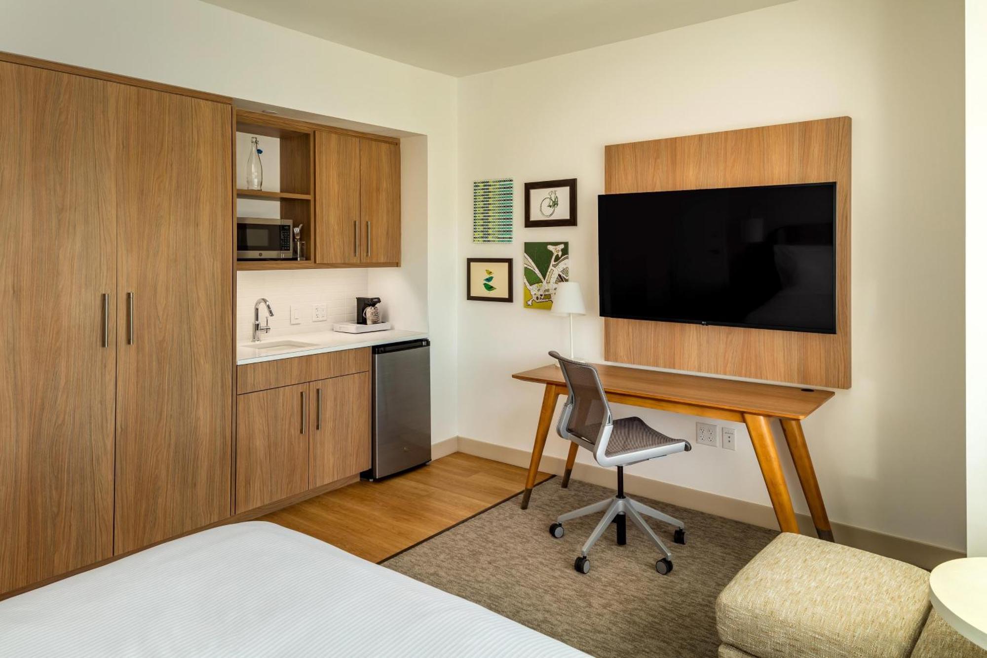 Element Bend Hotel Екстериор снимка