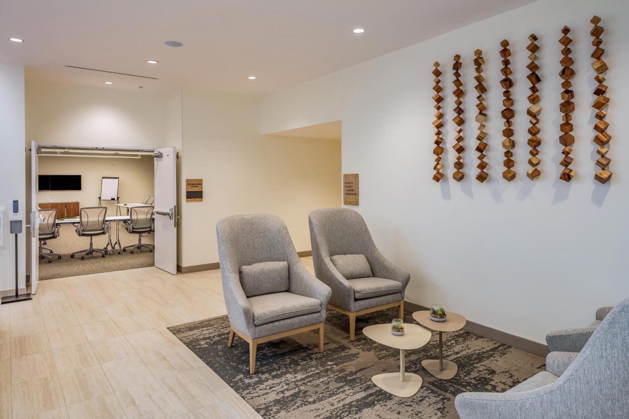Element Bend Hotel Екстериор снимка